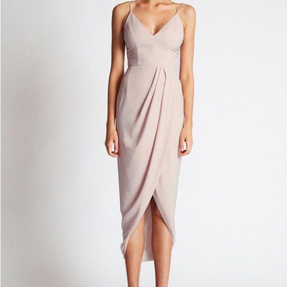 New with Tags, never been worn Jadore Evening dress in champagne colour